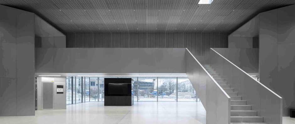 Foyer nach Sanierung und Umbau Lothstraße 17  - © Oliver Jaist